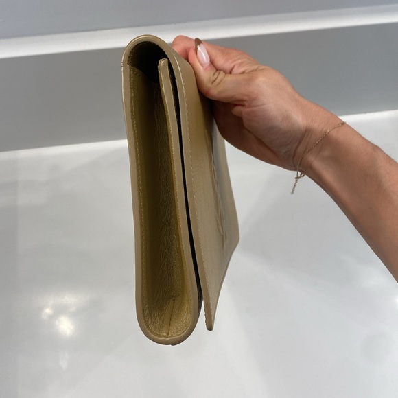 Brand new Saint Laurent clutch ysl - Picture 11 of 12